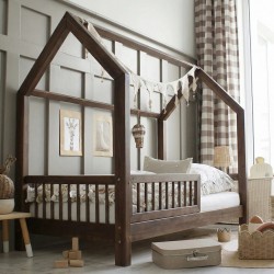 Κρεβάτι Montessori  house bed in a Scandinavian style