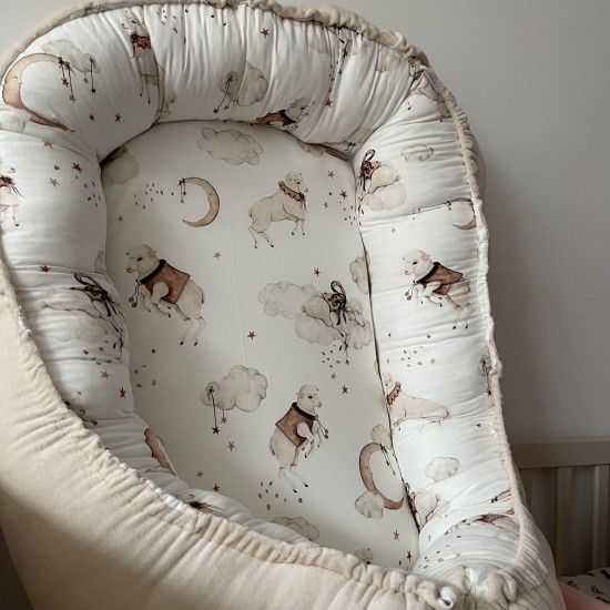 Βρεφική φωλίτσα Sleepy sheep in Almond