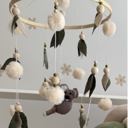 Κρεμαστό mobile κούνιας /λίκνου koala with olive