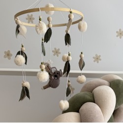 Κρεμαστό mobile κούνιας /λίκνου koala with olive