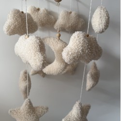 Κρεμαστό mobile ecru boucle 